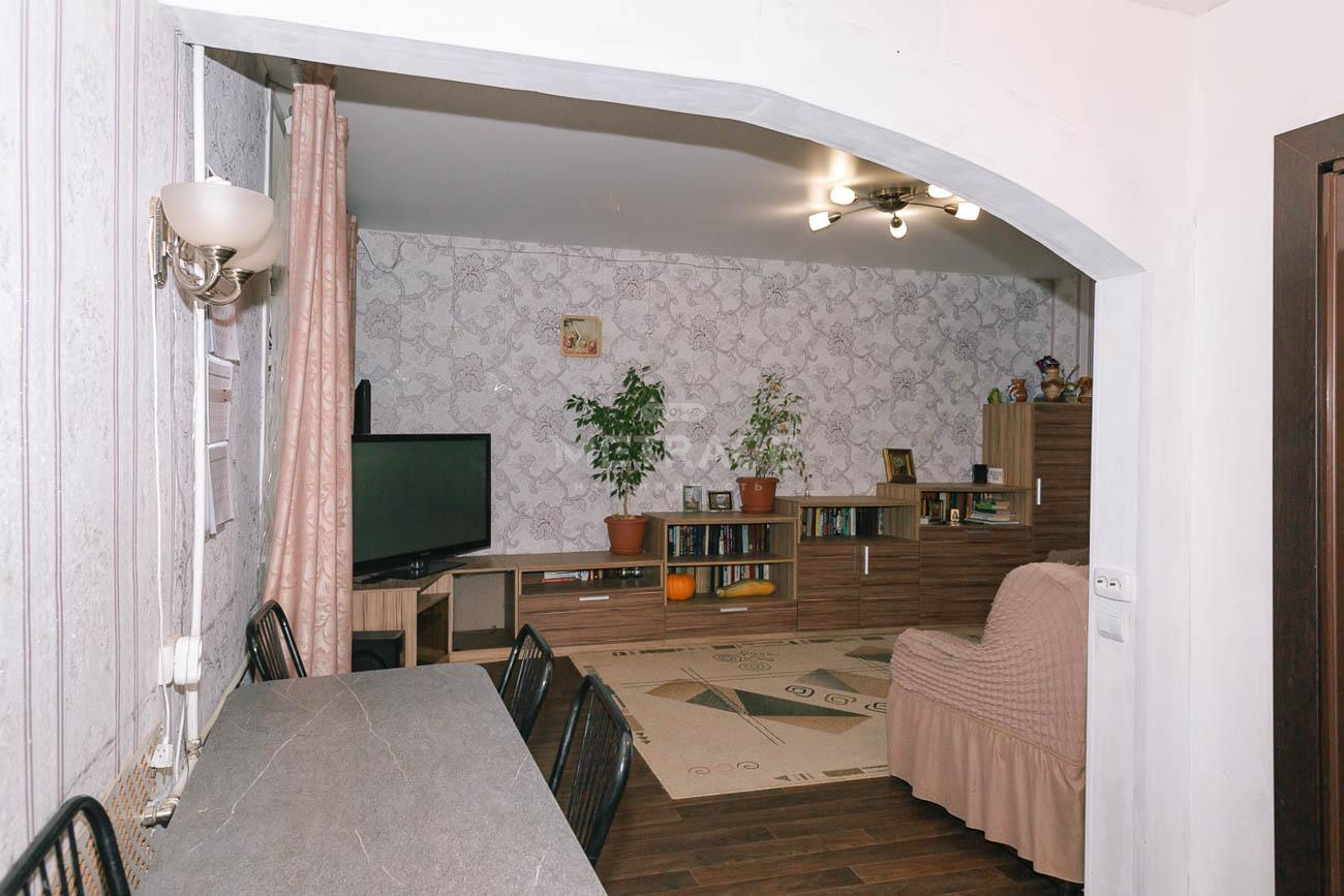 Республиканская, 8, 3-к квартира