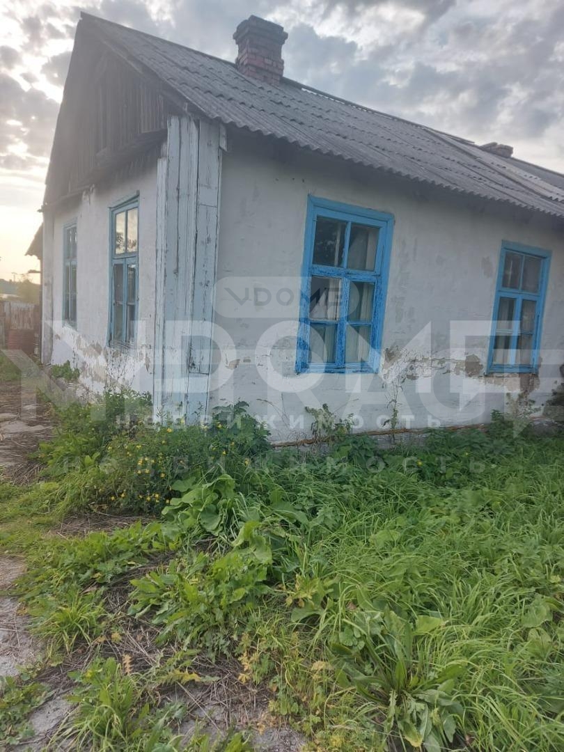 Продам 1/2 дома в с. Морозово!